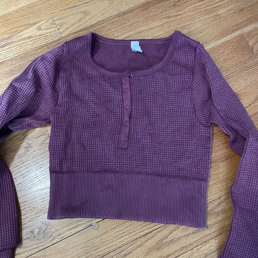Aerie top